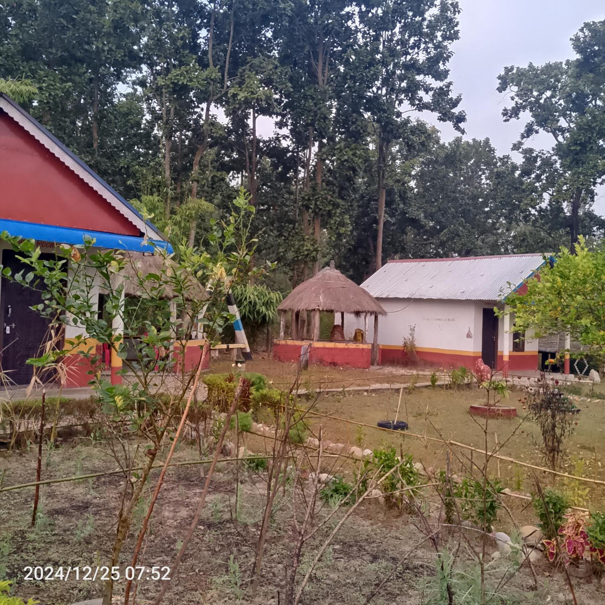 Kharikuna Home Stay Bhagaura エクステリア 写真