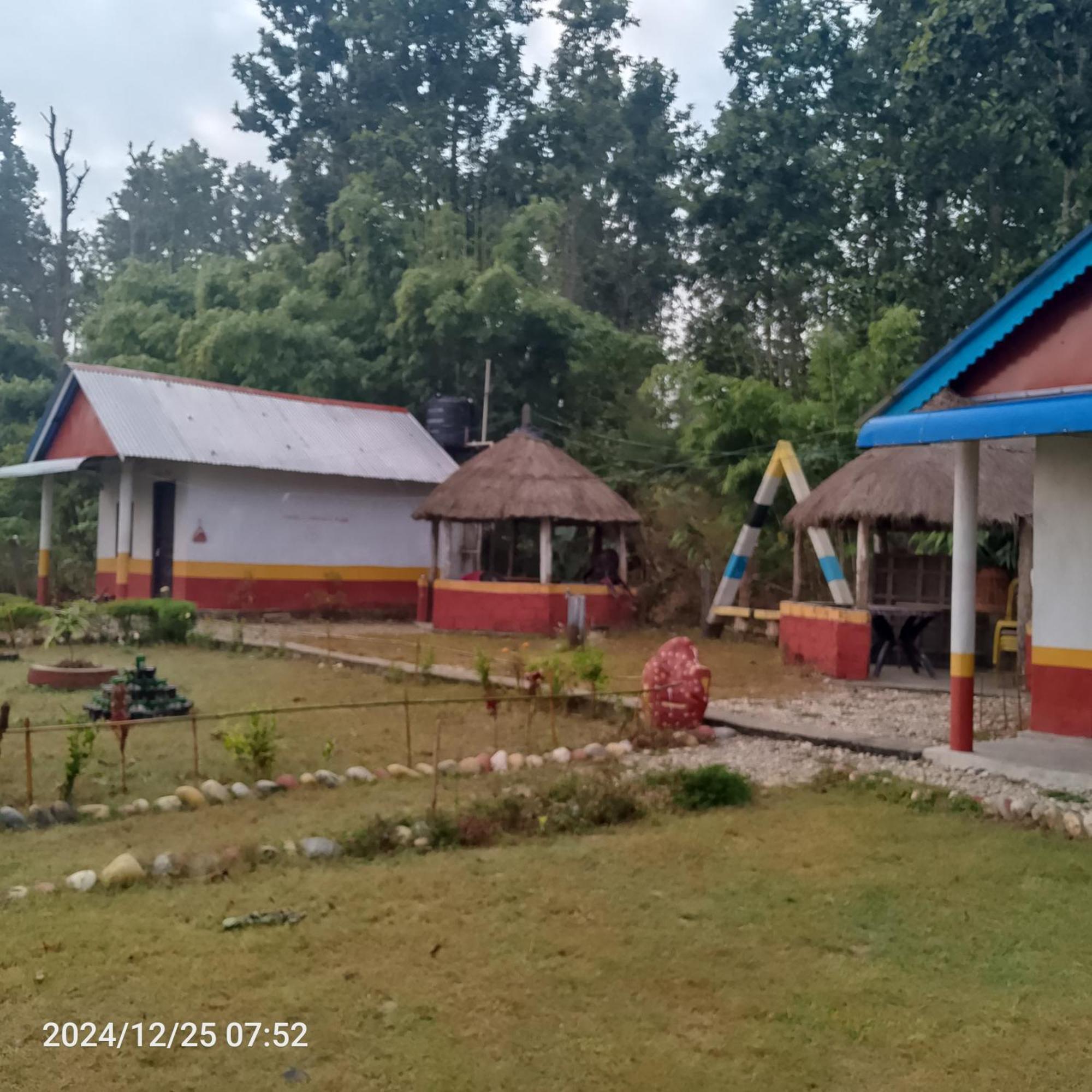 Kharikuna Home Stay Bhagaura エクステリア 写真